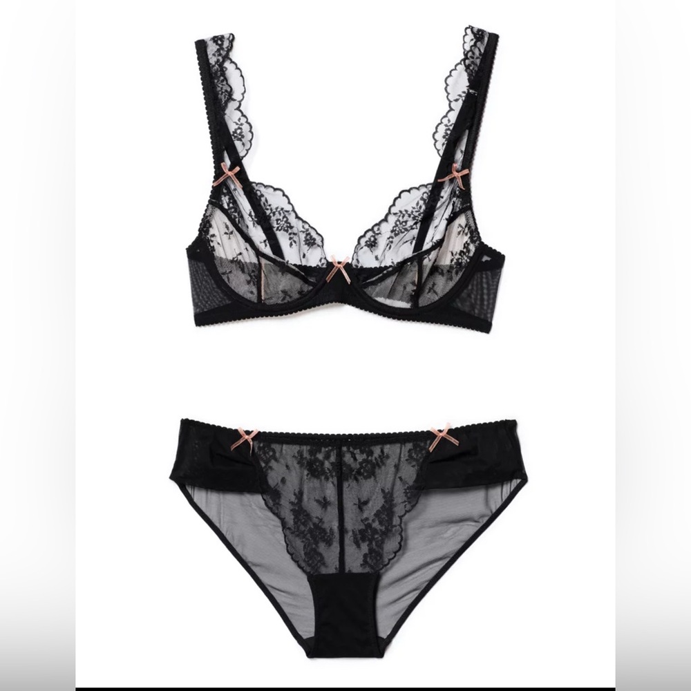 Adore Me Clera Set Unlined 32C Bra With Size Small Bikini Panty Black Sheer Lace